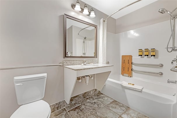 BW Eau Claire WI HNQQONE