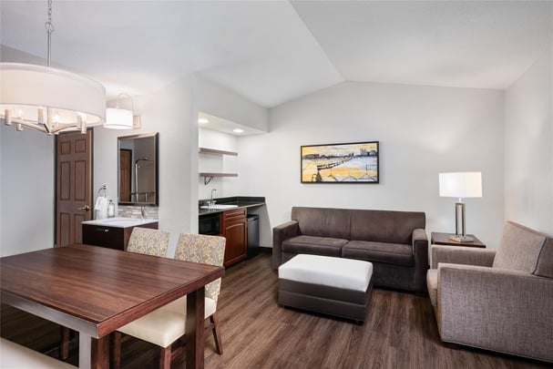 King & 2 Doubles Suite