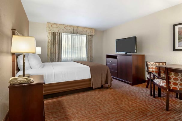 Queens & Double Room