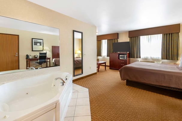 Whirlpool King Suite