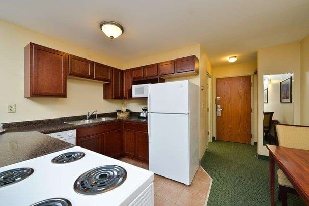 Queen Suite with Kitchen