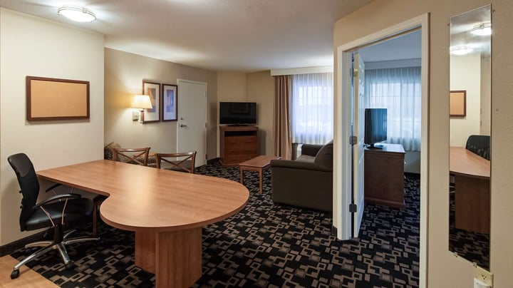 Suite King with Kitchenette