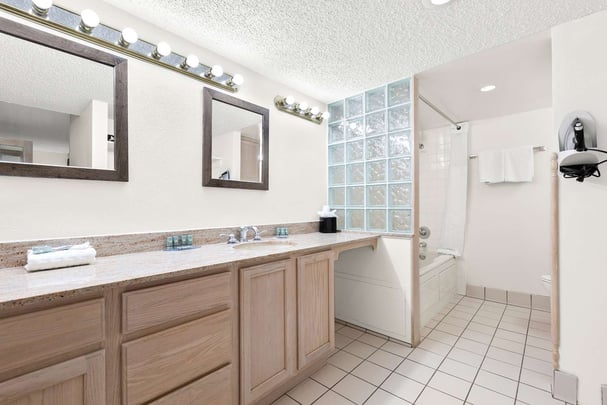 Separate Bedroom King Suite w/ Kitchenette - Bathroom