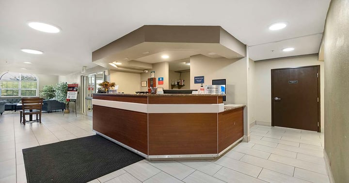 Reception / Front Desk