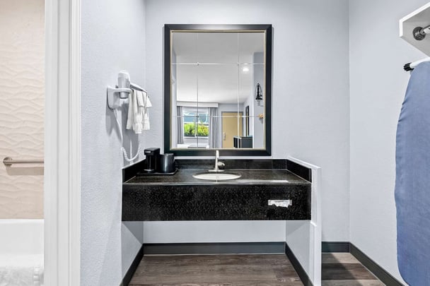 Double Queen Bathroom