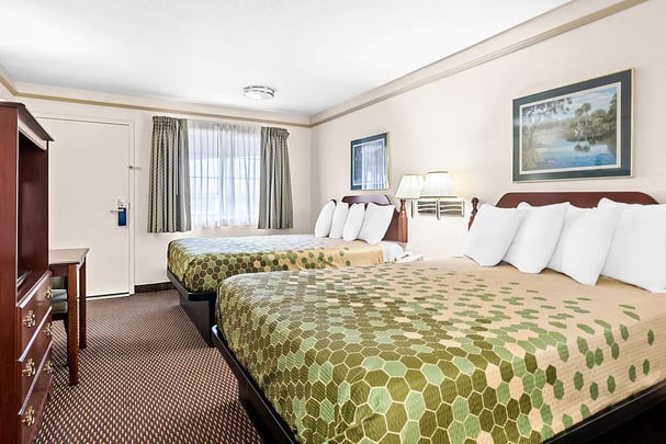 BW Castro Valley CA Queen