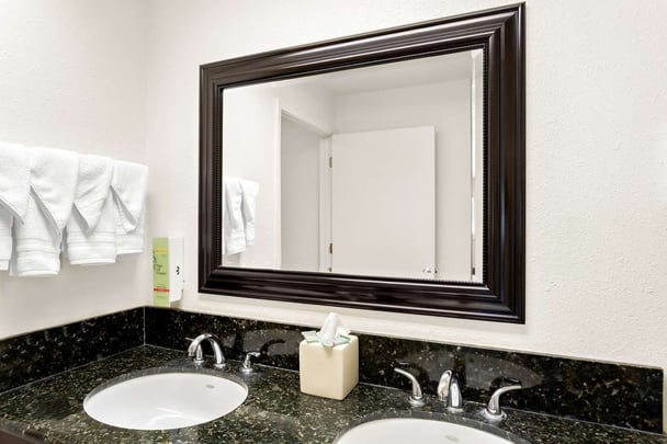 SureStay Susanville CA QQSKO