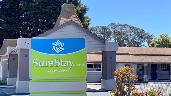 SureStay Exterior