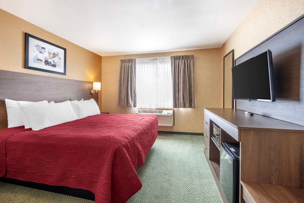 King Room with Sofa Bed