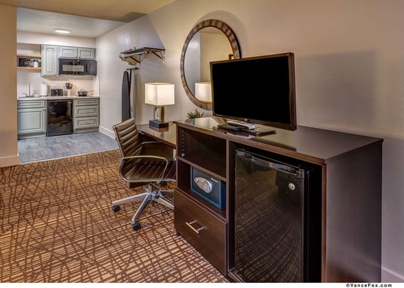 Double Queen Kitchenette Suite