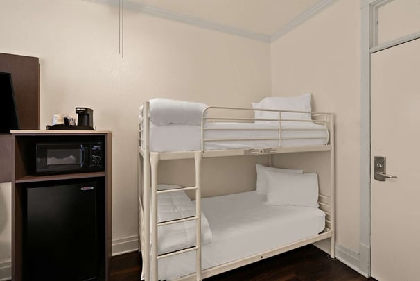Queen Guestroom with Bunk Bed