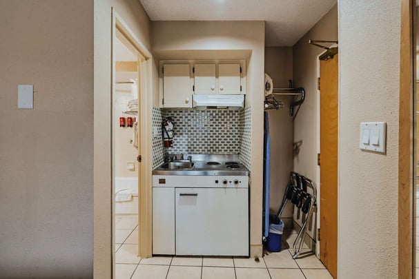 Double Queen Kitchenette with Balcony