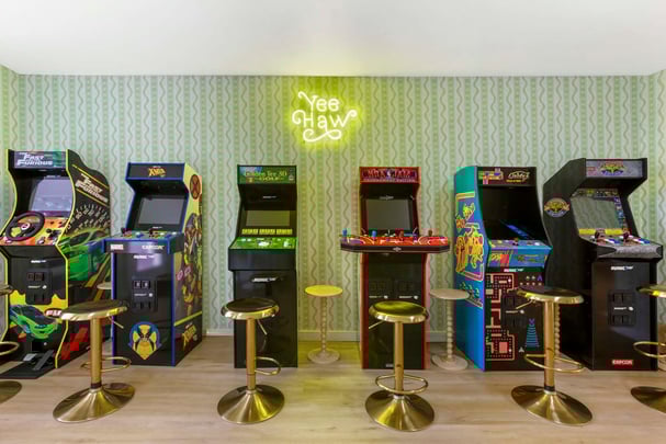 BW Kennedy AZ Arcade