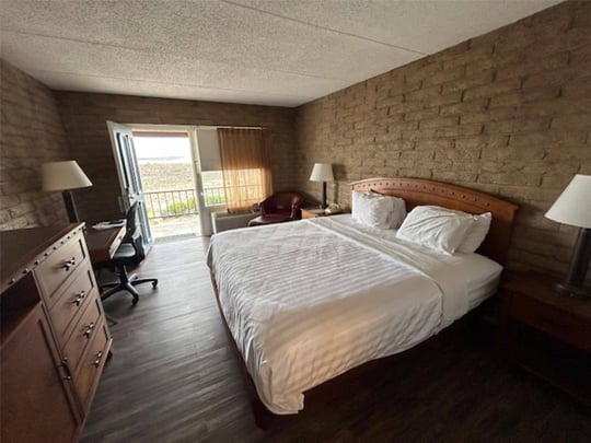 Tombstone Lookout Lodge, SureStay Collection by Best Western King Room