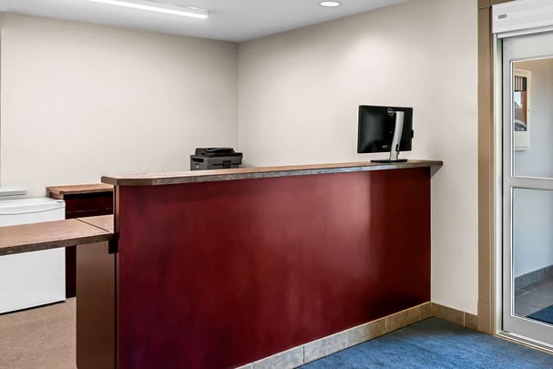 SureStay Bassano AB Reception