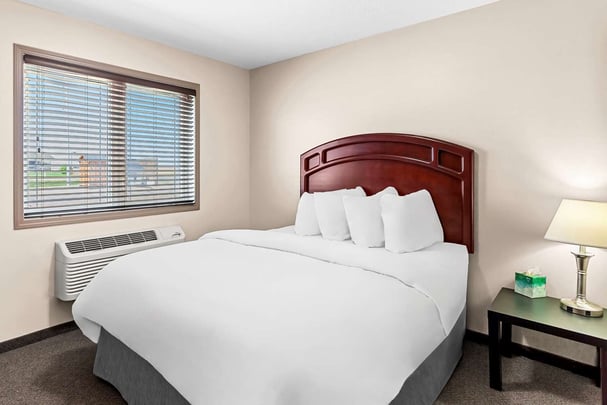 SureStay Bassano AB QueenSuite