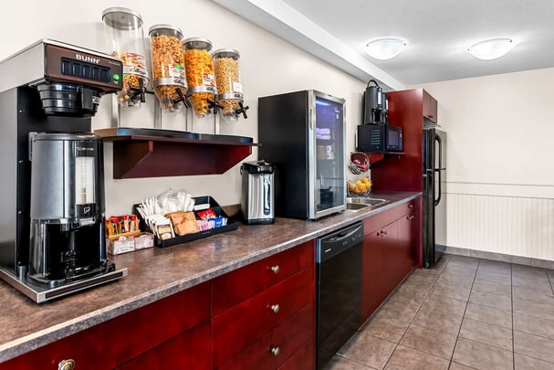 SureStay Bassano AB BreakfastArea