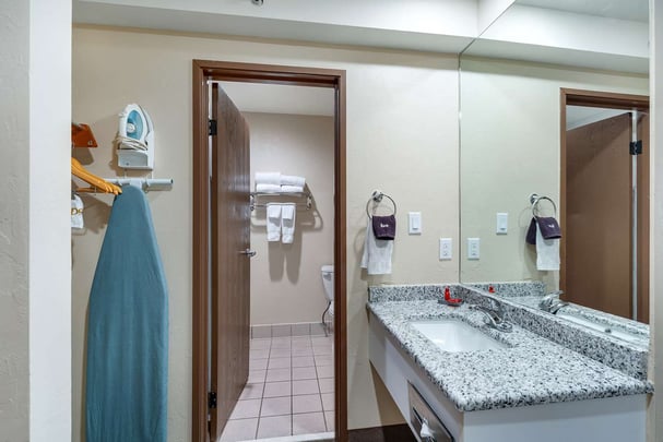 Single K and QQ Bath