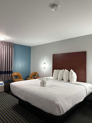 BW Brooks AB SuiteQueen