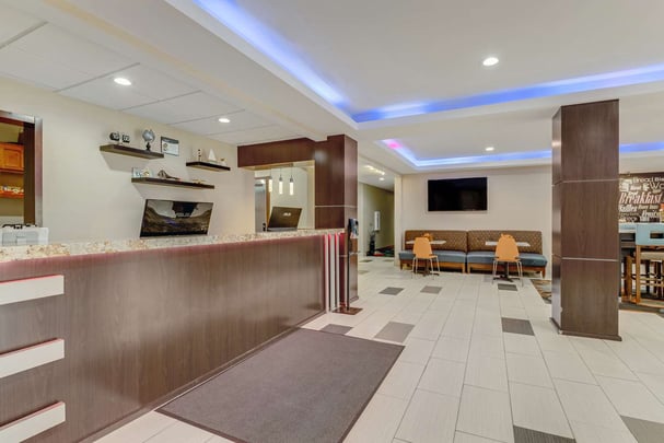 SureStayPlus Owasso OK Lobby
