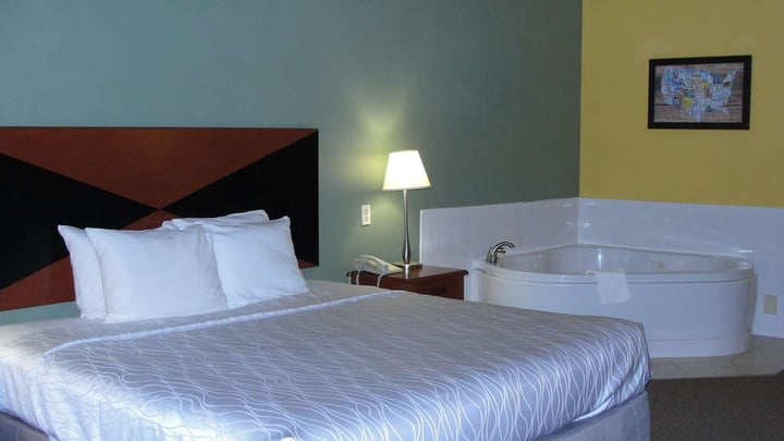 King Suite with Whirlpool