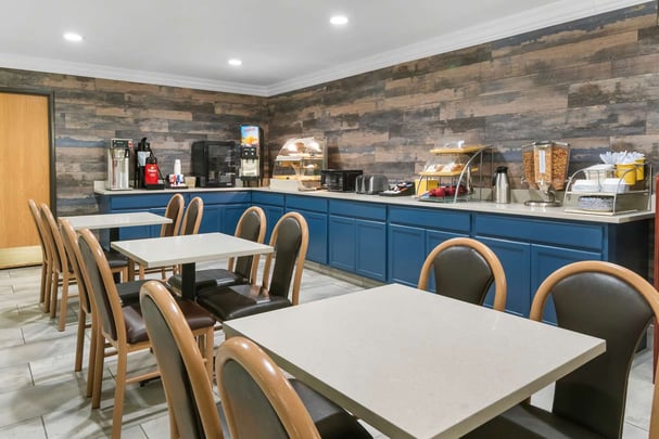 BW Benbrook TX BreakfastArea