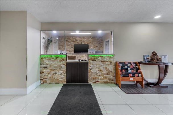Front Desk/Reception