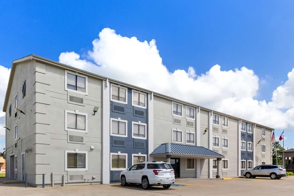 SureStay Groves TX Exterior