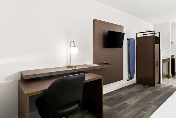 SureStay Groves TX QQ