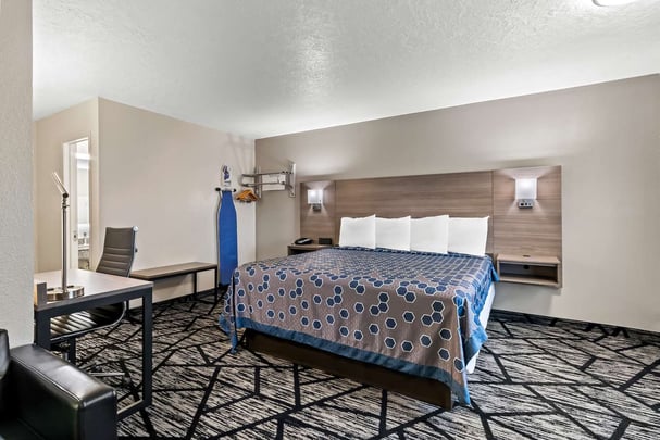 BW SureStay Duncan OK ADAKingSuite