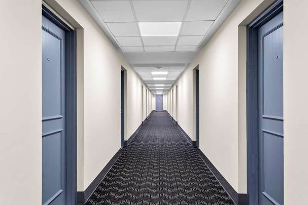 SureStay Windsor ON Hallway