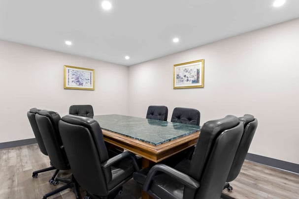 SureStay Windsor ON MeetingRoom