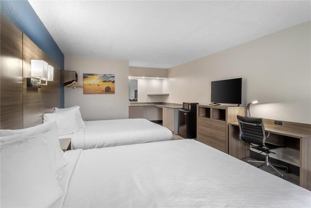 Double Queen Guest Room