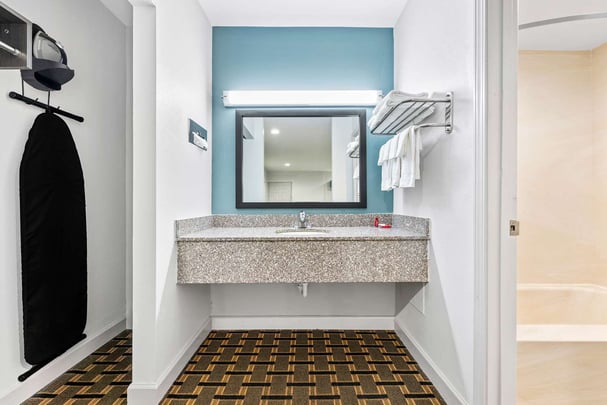 SureStay Huntsville AL Double