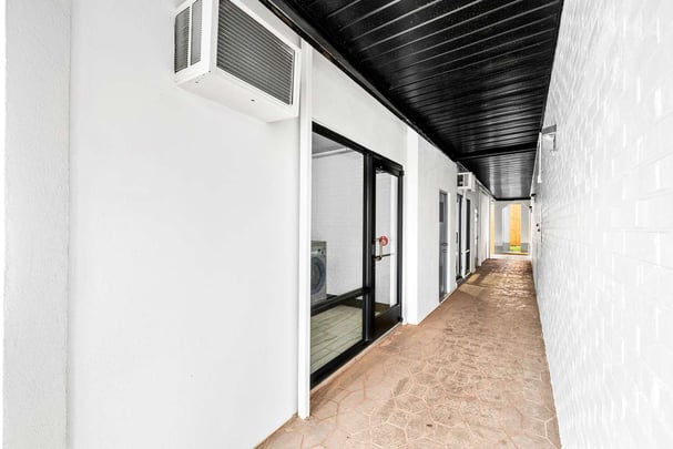 SureStay Huntsville AL Hallway