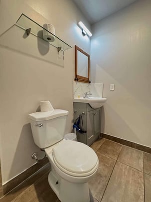 Double Queen Bathroom