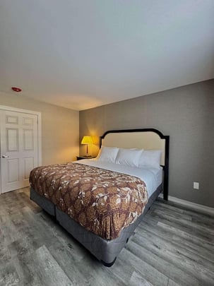 Suite with King and Queen Bed