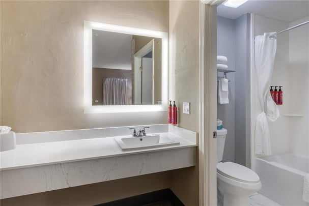 King Suite with Whirlpool