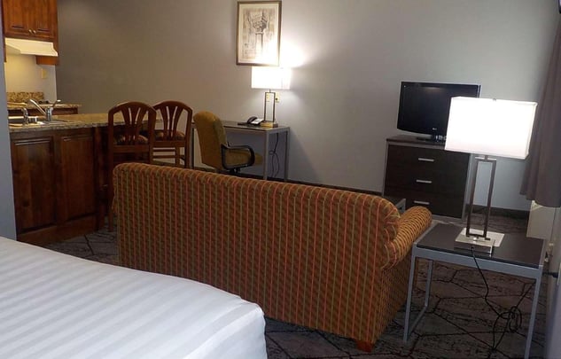 King Suite Kitchenette