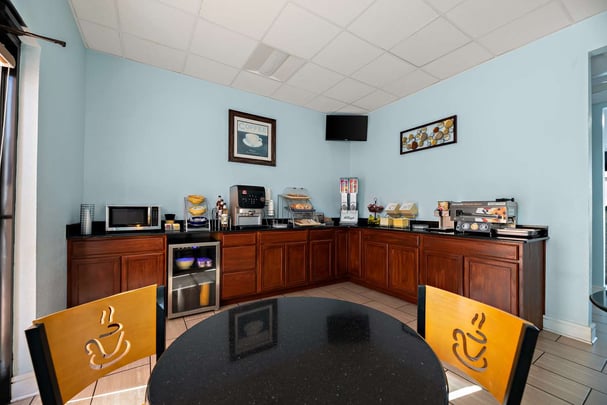 BW Clermont FL Breakfast