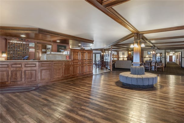 Front Desk/Reception