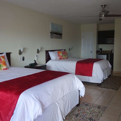 Double Queen Guestroom