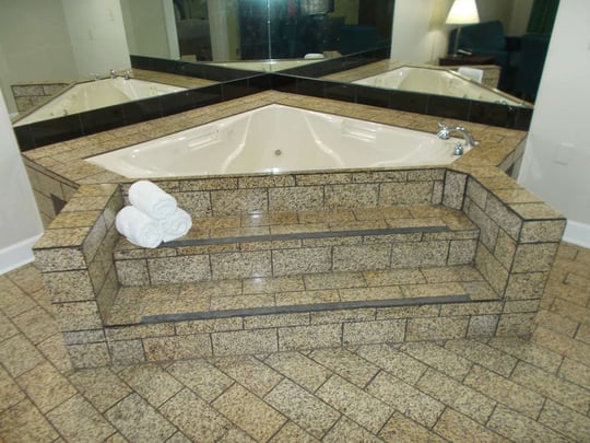 Suite King Whirlpool