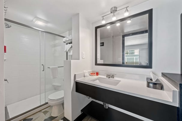 Standard Guest Bathroom