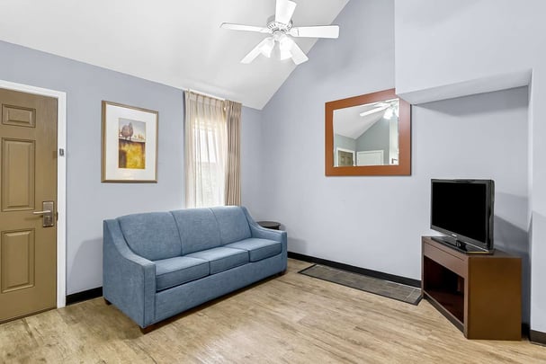 SureStay Pensacola FL SKK UQA