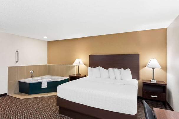 BW Grayson KY King Suite