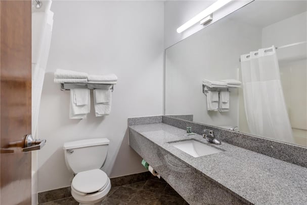 King Whirlpool Bathroom
