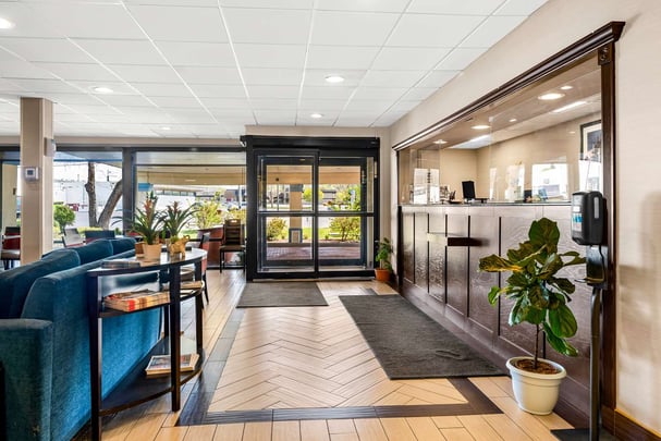 SureStay Reading PA Lobby