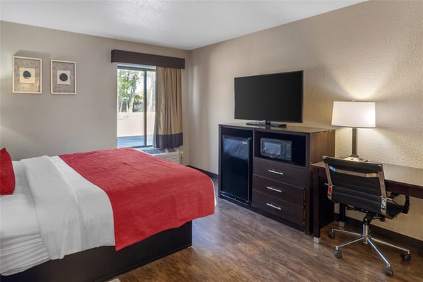 King Room with Jetted Tub