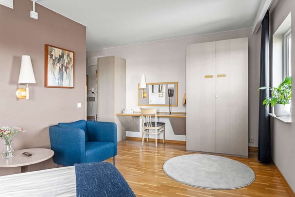 Best Western Dahls Standard Small Double Bed